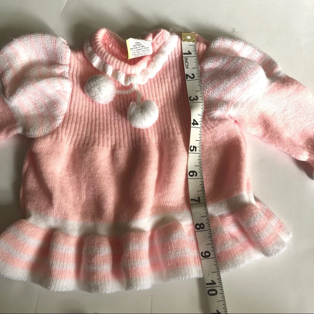 Host Pick Vintage sweater